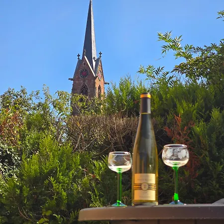 A L'ombre Du Clocher Mackenheim